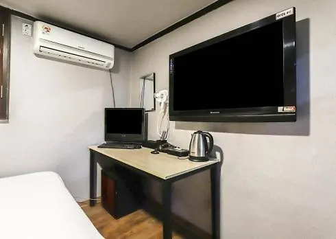 ホテル グリム チョンノ 2* ソウル特別市